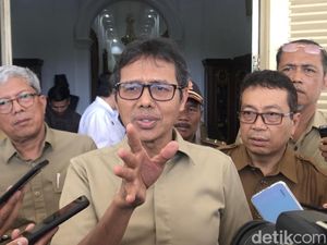 Irwan Prayitno Singgung Mobil Dinas Baru Gubernur Sumbar: Saya Dulu Menolak Irwan Prayitno Singgung Mobil Dinas Baru Gubernur Sumbar: Saya Dulu Menolak