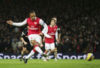 Thierry Henry sang mesin gol Arsenal