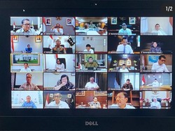 Jokowi Gelar Ratas dengan Menteri soal Corona via Teleconference