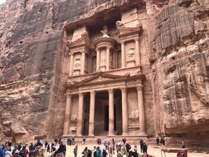 Taman Arkeologi Petra Keajaiban Dunia yang Mengesankan