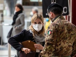 Laju Infeksi Corona Menurun, Bisakah Langkah China Diterapkan di Negara Lain?