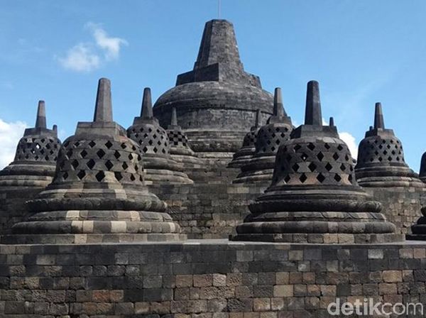 Potret Candi Borobudur yang Sepi Pengunjung
