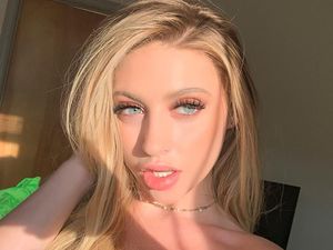 Ini Influencer Kontroversial, Bikin Tantangan Virus Corona Jilati Toilet Ini Influencer Kontroversial, Bikin Tantangan Virus Corona Jilati Toilet