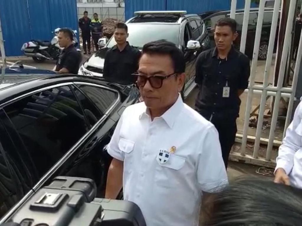 Tes Corona di RSPAD, Moeldoko: Alhamdulillah Tidak Apa-apa Tes Corona di RSPAD, Moeldoko: Alhamdulillah Tidak Apa-apa
