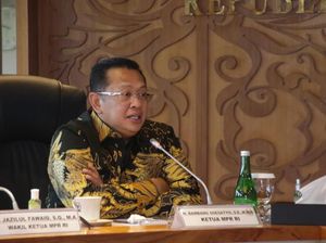 Apresiasi Tinggi Bamsoet ke Tenaga Medis Corona