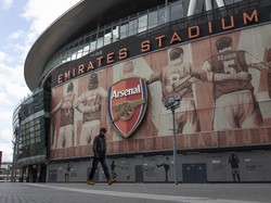 Liga Disetop Sementara, Arsenal Tetap Gaji Para Staff