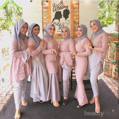 Cari Tahu 4 Bahan yang Nyaman untuk Bahan Busana Bridesmaid