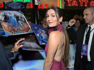 Aktris Pengisi Suara Frozen 2 Ini Dikarantina karena Positif Corona