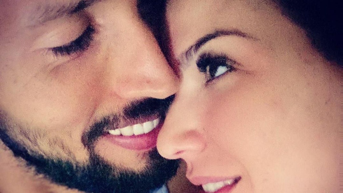 Ezequiel Garay dan Istri kini dipisahkan Corona. (Foto: Instagram ezequielgaray24)