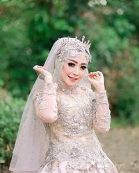 Jadi Ratu Sehari, 5 Inspirasi Gaun Pengantin Berhijab Yang Mewah Dan Cantik