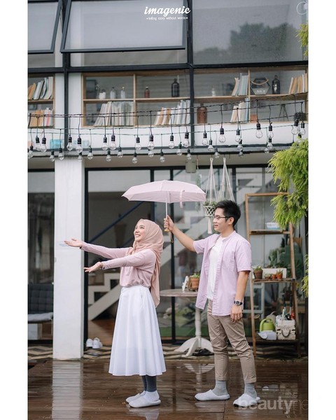 Inspirasi Prewedding Islami Tanpa Bersentuhan Tangan Namun ...