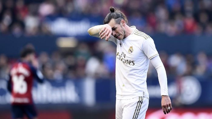 Gareth Bale PAMPLONA, SPAIN - FEBRUARY 09: Gareth Bale of Real Madrid reacts during the La Liga match between CA Osasuna and Real Madrid CF at El Sadar Stadium on February 09, 2020 in Pamplona, Spain. (Photo by Juan Manuel Serrano Arce/Getty Images)