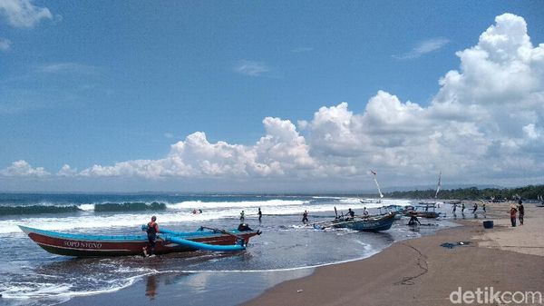 Pantai Pangandaran Sepi, Pariwisata Terpukul oleh COVID-19
