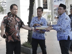 Perangi Corona, Pemkot Semarang Bagikan 1.500 Hand Sanitizer Gratis