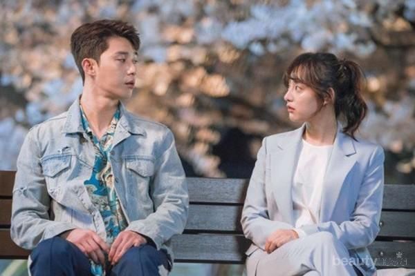 5 Alasan Mengapa Bertengkar Lewat Chat dengan Pasangan Bukan Pilihan yang Tepat!