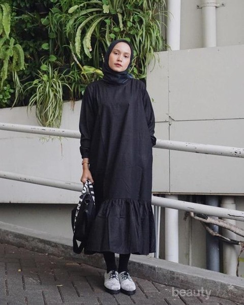 Good Looking! 5 Style Kekinian OOTD Hijab dengan Legging Wudhu ala