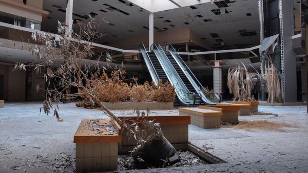 Potret Mal Hantu di Amerika Serikat