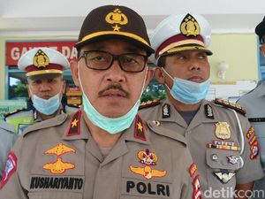 Kecepatan Bus ALS Tabrak Kontainer di Tol Merak Tinggi, Penumpang Terpental Kecepatan Bus ALS Tabrak Kontainer di Tol Merak Tinggi, Penumpang Terpental