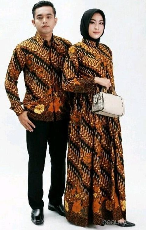 Model Baju Kondangan Pasangan / Model Baju Batik Sarimbit ...