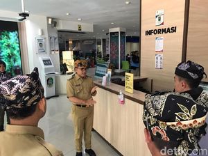 Mal Pelayanan Publik Banyuwangi Tak Berlakukan Bersalaman dengan Warga