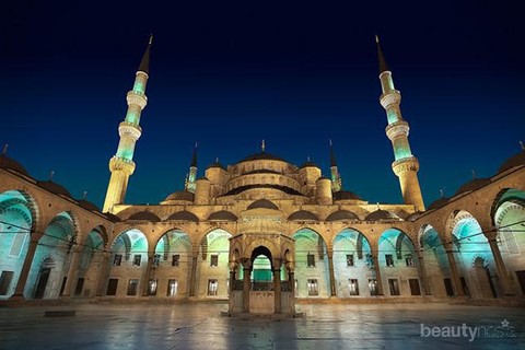 Penuh Makna Sejarah 5 Masjid  Terindah di Dunia Ini Bikin 