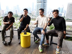 Main Sambung Pantun, Govinda Salfok Terus!