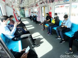 4 Penumpang MRT Dukuh Atas Positif Virus Corona Usai Swab Test