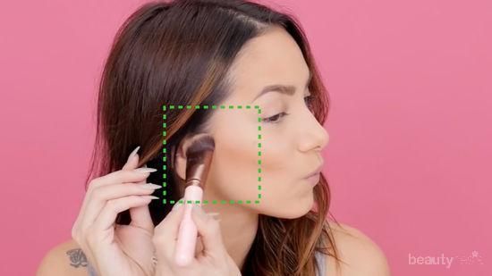 Cara Memakai Bronzer dengan Benar untuk Hasil yang Sempurna