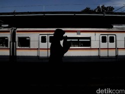 Sepi, Corona Bikin Pengguna KRL Jabodetabek Turun 70%