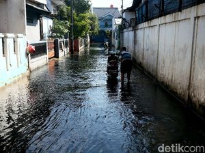Curah Hujan Tinggi, 7 RW di Jakarta Terendam Banjir