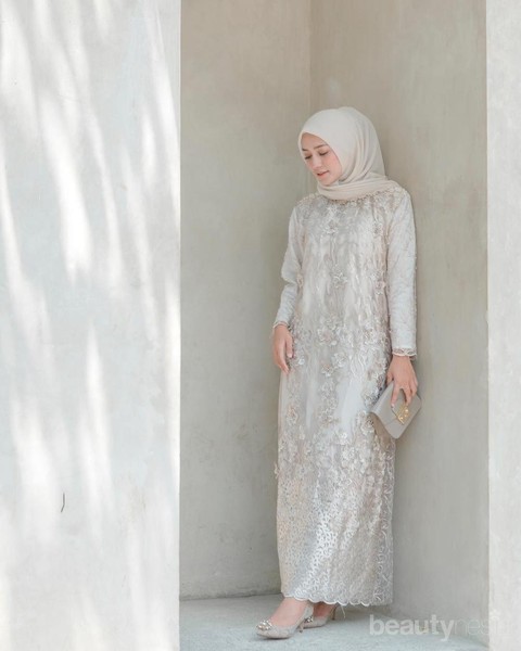 Tunik, Kaftan, Hingga Gamis, Pilihan Outfit Hijab Simple untuk Kondangan