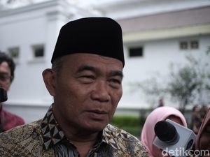 Menko PMK: Data Bansos Putaran Pertama dari RT/RW Tak Harus Diverifikasi Dulu Menko PMK: Data Bansos Putaran Pertama dari RT/RW Tak Harus Diverifikasi Dulu