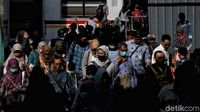 Aktivitas Penumpang KRL di Jakarta Masih Normal