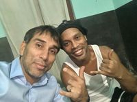 Ronaldinho saat di dalam penjara