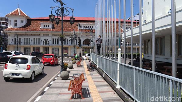 Gedung Merdeka Mulai Bersolek Jelang Konferensi Asia Afrika