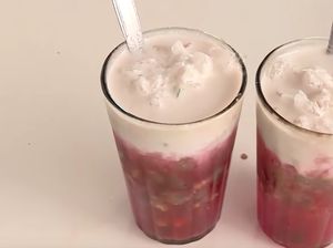 Segarnya Es Lontrong Khas Jawa Tengah Segarnya Es Lontrong Khas Jawa Tengah