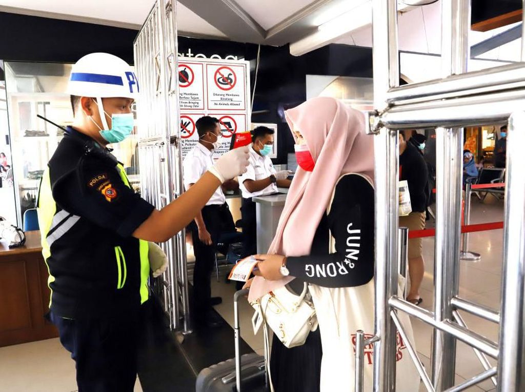 KAI Batalkan Perjalanan 19 Kereta dari Gambir dan Pasar Senen KAI Batalkan Perjalanan 19 Kereta dari Gambir dan Pasar Senen
