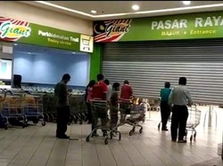 Pemerintah Siapkan Sembako Bagi WNI yang Korban Lockdown di Malaysia
