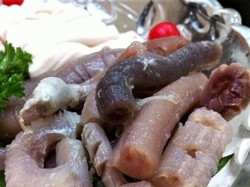 Testis Ayam hingga Liur Burung, Makanan Khas China yang Menjijikkan Tapi Enak