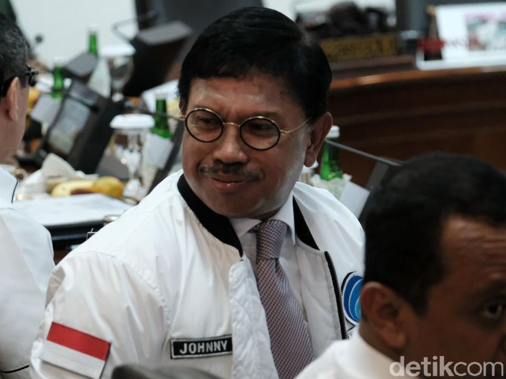 Pandemi Corona, Menkominfo Pastikan Internet Masih Oke Pandemi Corona, Menkominfo Pastikan Internet Masih Oke