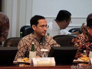 Tingkatkan Literasi, Nadiem Akan Ubah Konten Buku yang Tak Hanya Fokus Kurikulum Tingkatkan Literasi, Nadiem Akan Ubah Konten Buku yang Tak Hanya Fokus Kurikulum