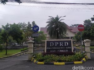 2 Nakes Positif Corona, DPRD Minta Penjelasan dari Pemkab Cianjur 2 Nakes Positif Corona, DPRD Minta Penjelasan dari Pemkab Cianjur