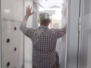 WHO: Jangan Semprot Disinfektan Langsung ke Tubuh!