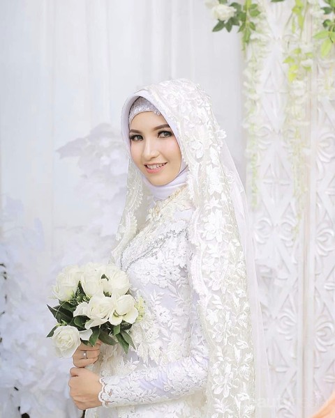  Model  Baju  Akad  Nikah  Syari 32 Baju  Couple Muslim Untuk 