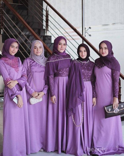 Hijabers Ini 8 Tips Mix And Match Outfit Warna Ungu Untuk Look Sehari Hari