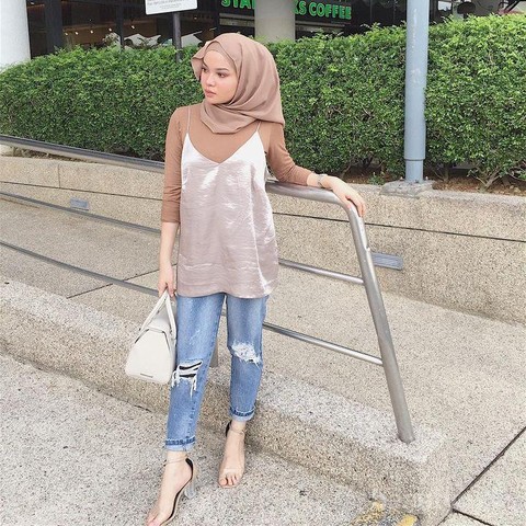 Dresscode Kondangan Buat Hijabers Pakai Jeans? Siapa Takut!