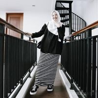 Inspirasi OOTD 5 Artis Berhijab Yang Stylish Banget!