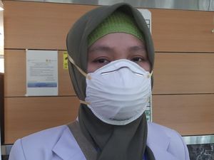 Persediaan Alat Pelindung Diri di RS Unair Menipis Persediaan Alat Pelindung Diri di RS Unair Menipis