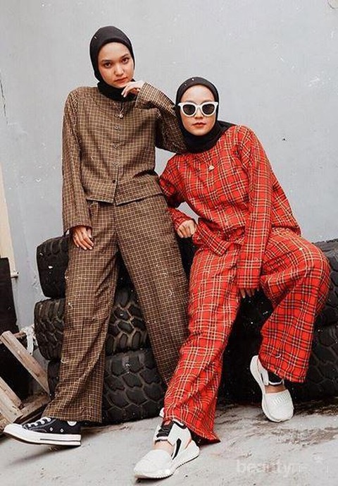 5 Style OOTD  Kompak ala Hijabers Kakak Beradik Nissachair 