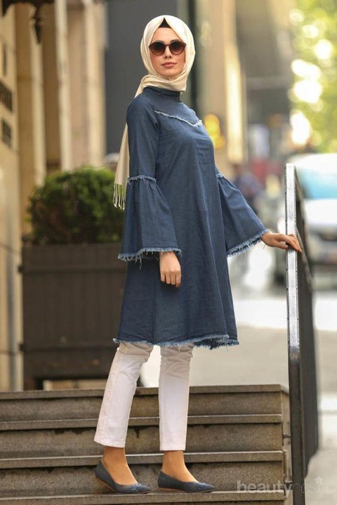 Terlihat Elegan dan Manis Baju Muslim Warna Navy Blue Ini 